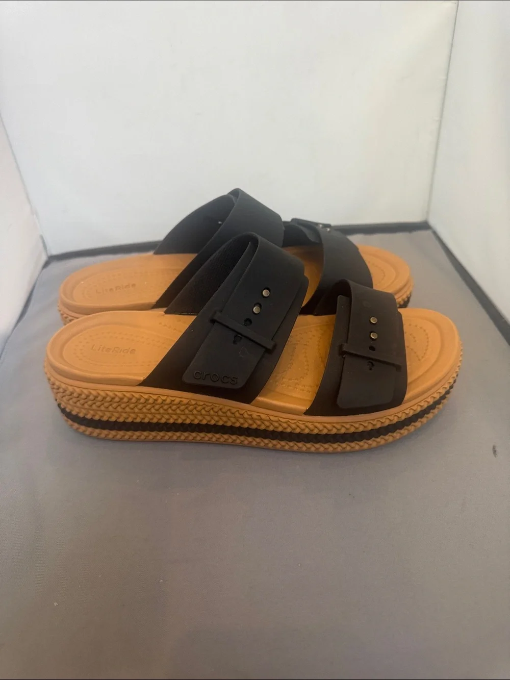 Crocs women’s Two-Strap Platform Slide — Black and Tan size 9